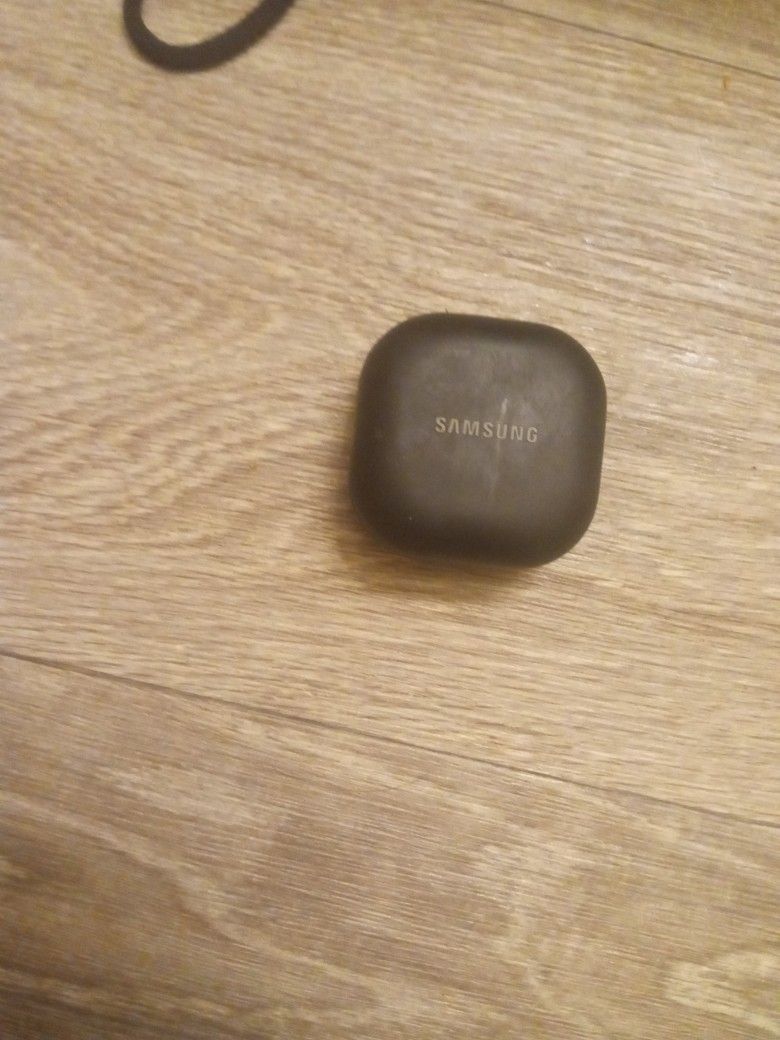 Samsung Earbuds Great Condition Used 40$