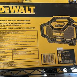 DEWALT Radio and Charger: 20V MAX*/FLEXVOLT, Bare Tool, AM/FM/Auxiliary/Bluetooth/USB