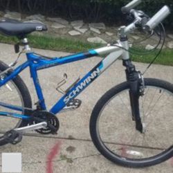 21 Speed Schwinn Aluminum Mountain Bike 26 Inch