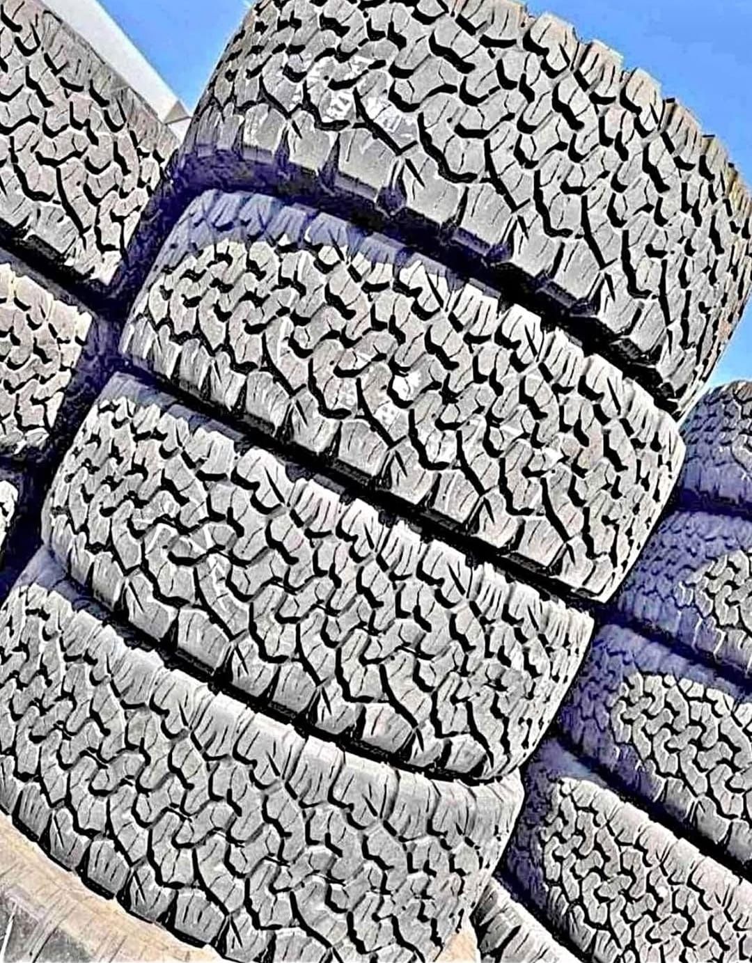 265 70 17 Bfgoodrich Ko2 Tires Con Excelente Condiciones Las 4