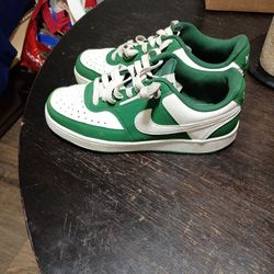 Nike Court Vision Low Sneakers