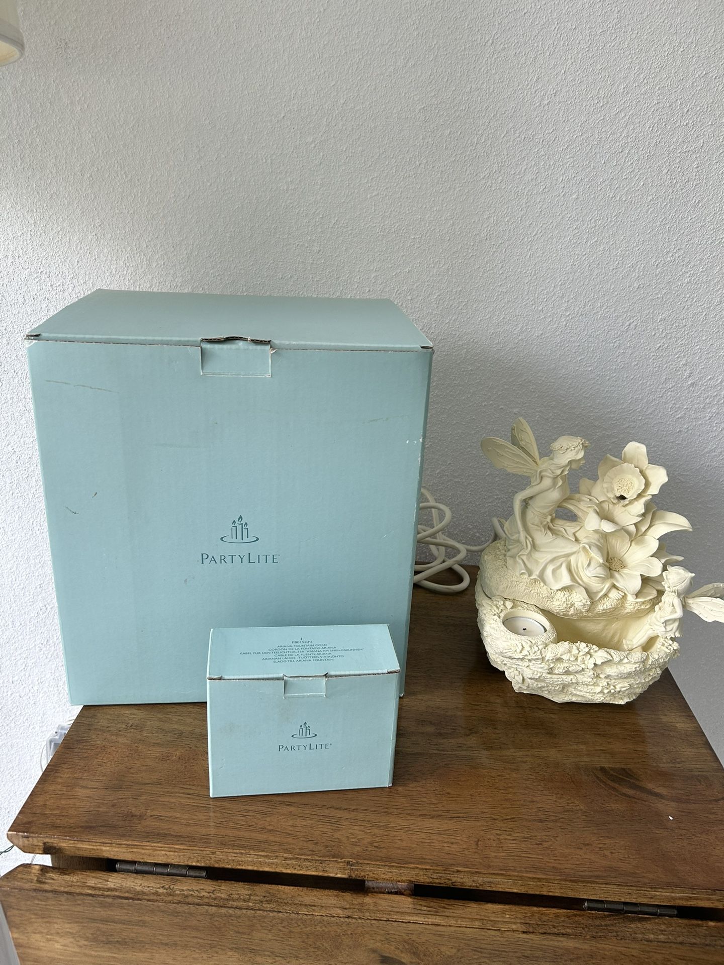 PARTYLITE WATER FOUNTAIN ARIANA CANDLE HOLDER FAIRY W/pump