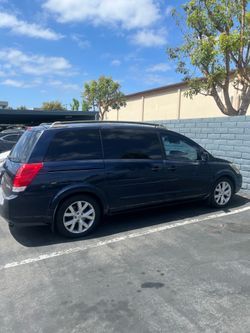 2005 Nissan Quest with sound system