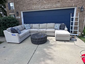 Huge sectional 148” x96”x64”