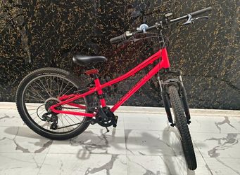 Specialized Hotrock 24" Pink