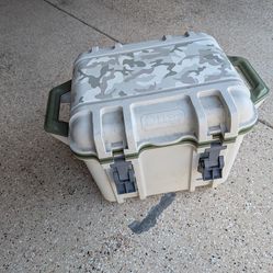 OtterBox Venture Cooler (25 Qt)