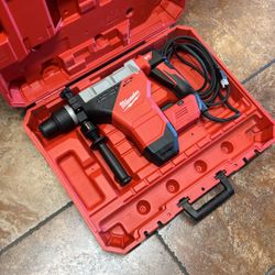 Milwaukee 15 Amp 1-3/4 in. SDS-MAX Corded Combination Hammer with E-Clutch