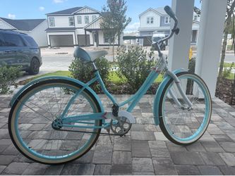 Beach cruiser bike