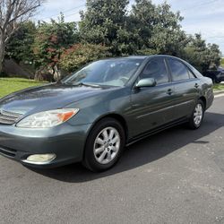 2004 Toyota Camry