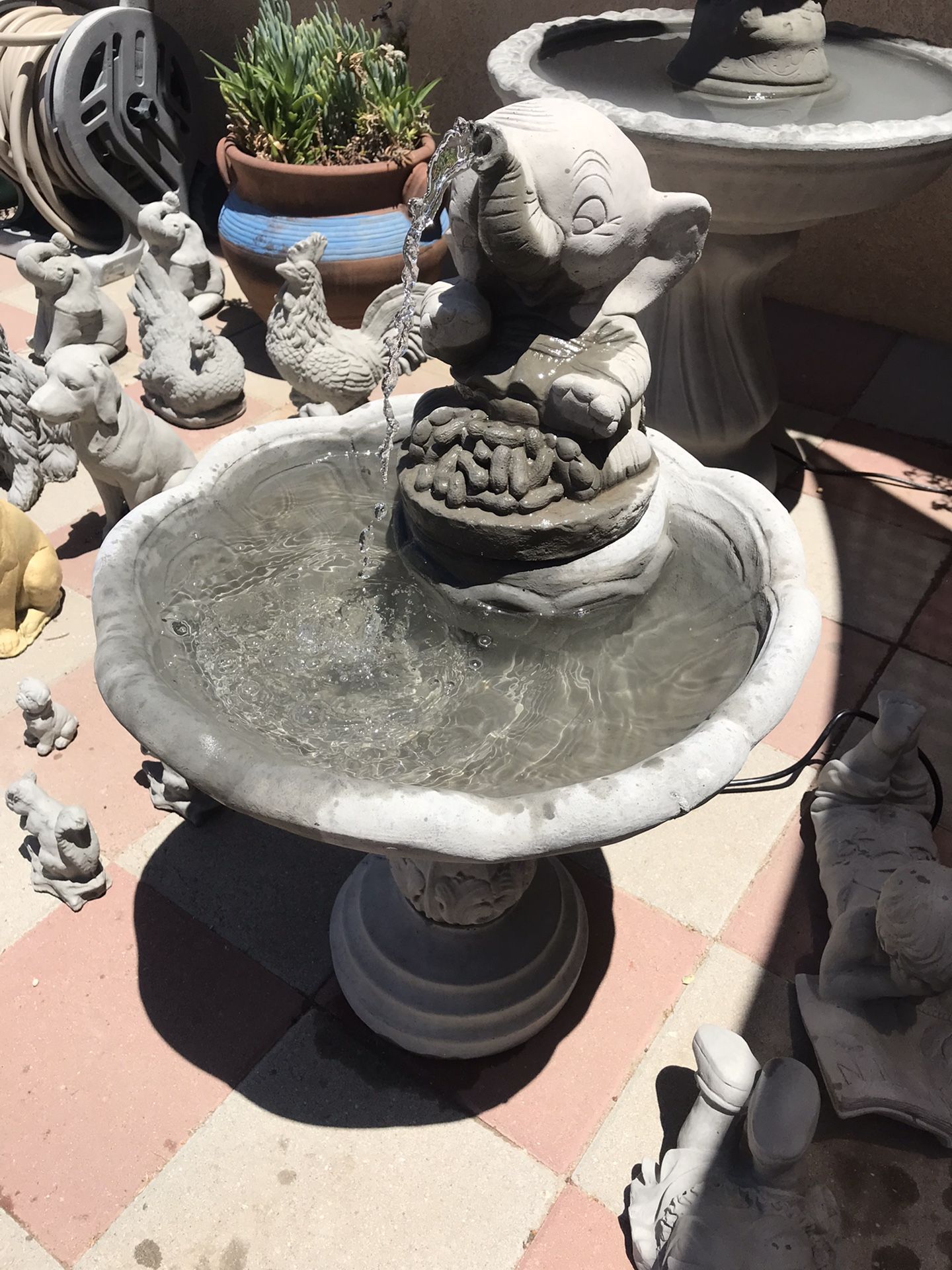 New Water Fountain Made Out Of Cement Size 34in H x 21in W