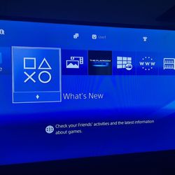 PS4 Slim 