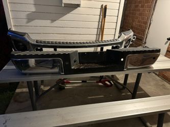 ‘11 F350 Stock Rear Bumper/Airbox