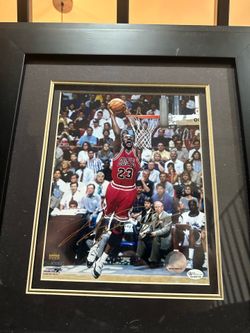 Signed Michael Jordan photo