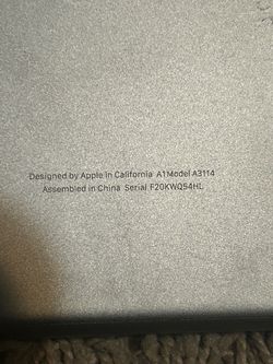 Apple laptop