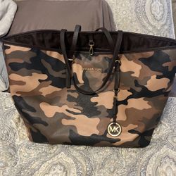 Michael kors cheap camouflage purse