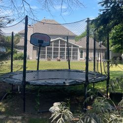 Jump Sport Trampoline With Basketball Hoop