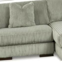 New lindyn 3 pc sectional