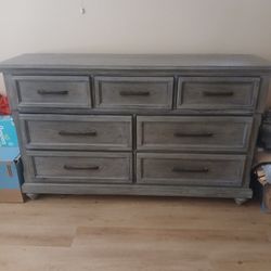 Dresser In Great Condition 