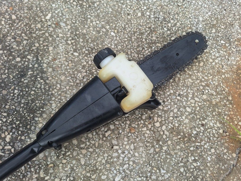 Poulan Pro Chain Saw Attachment