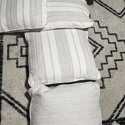 Living Room Sofa Pillows 