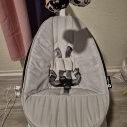 MamaRoo Baby Swing