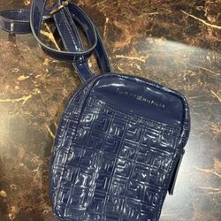 Tommy Hilfiger Crossbody