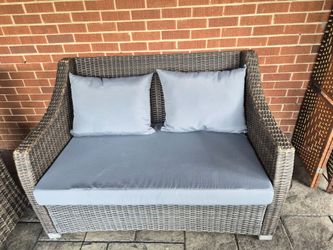 Wicker couch/ loveseat