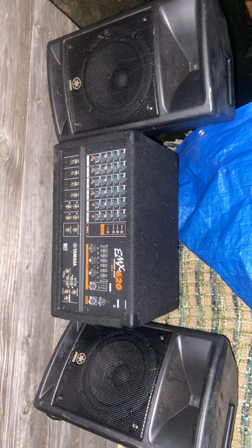 Yamaha EMX620 Mixer with Matching speakers goes for 400$ brand new