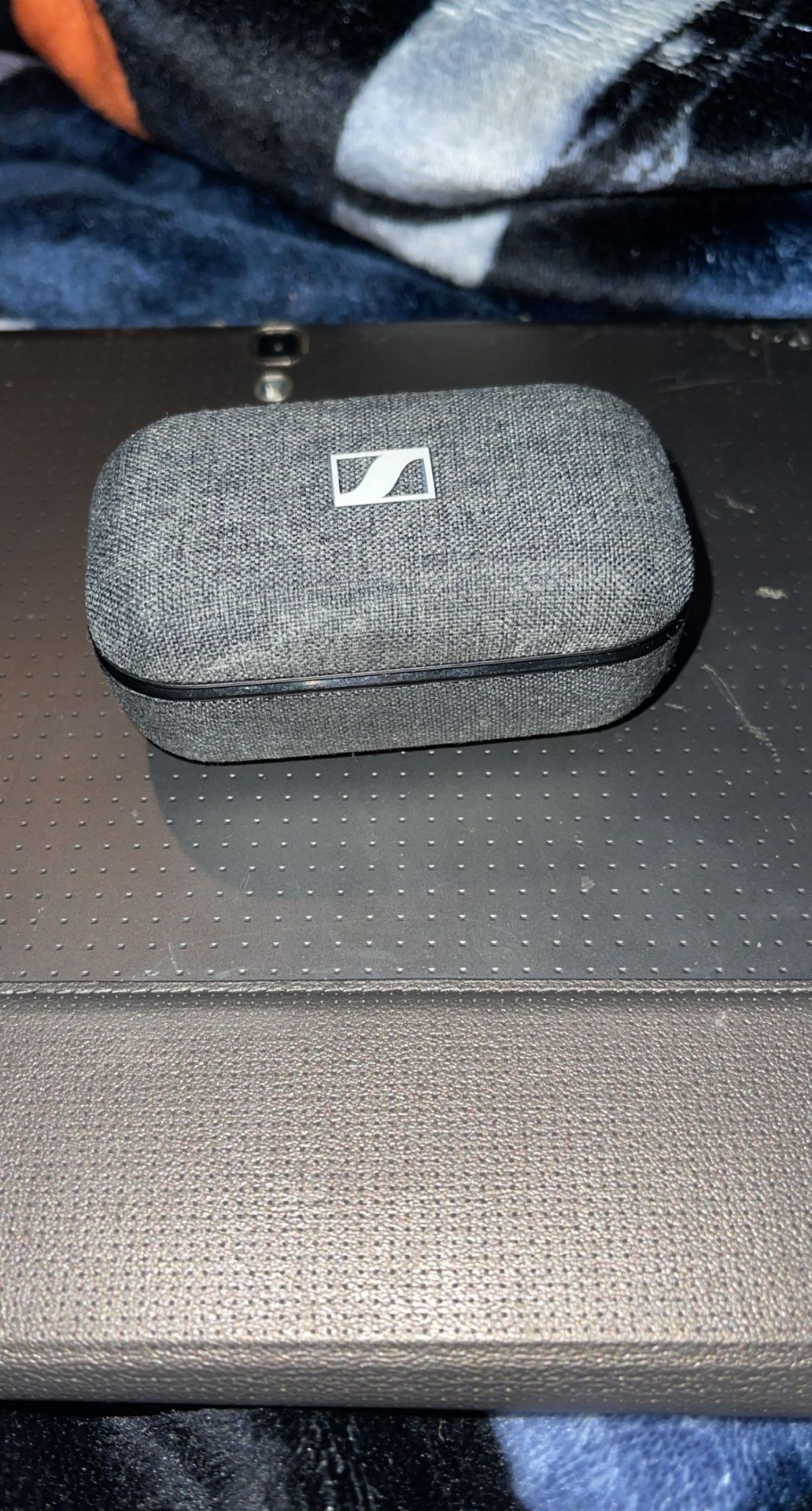 sennheiser Momentum true momentum 2 Missing Right Earbud