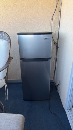 Small refrigerator