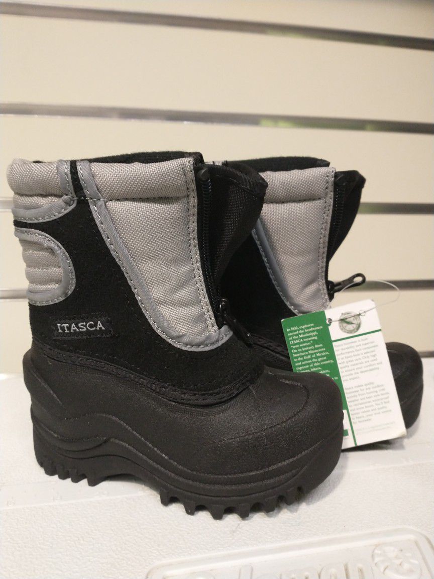 Kids Snow Boots Size 5. I Have Size 2 Too