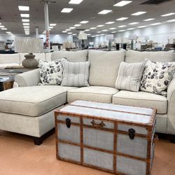 New 92” Chaise Sofa 🔥🔥 SPECIAL 