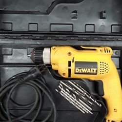 DEWALT CORDED DRILL WITH DRILL BITS AND CASE