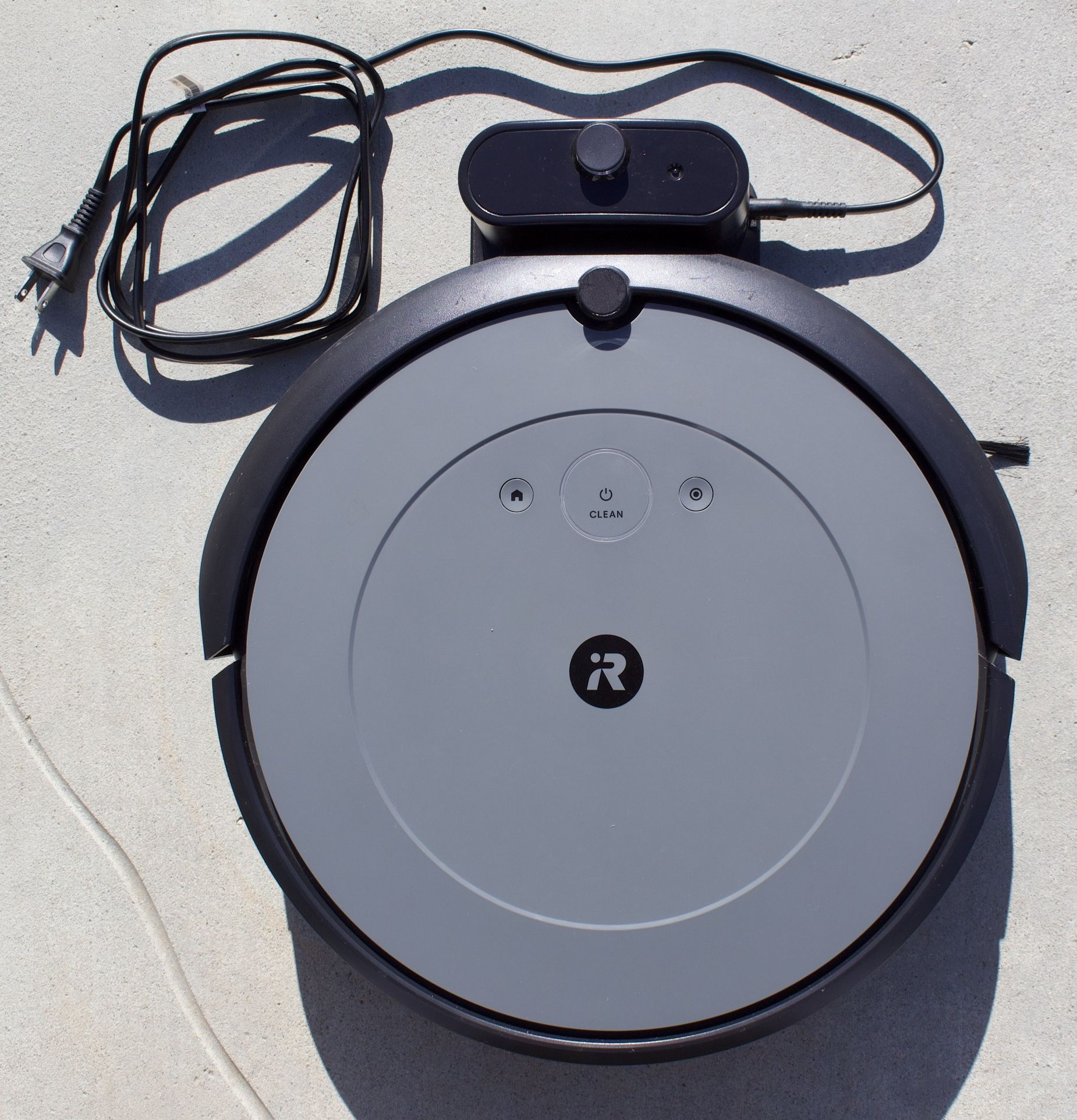 iRobot Roomba i2 Wi-Fi Connected Robot Vacuum