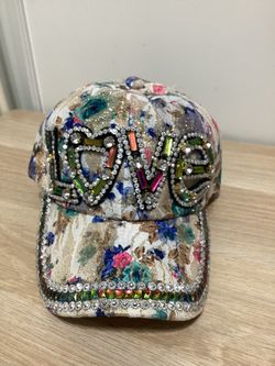 Love Rhinestone Baseball Cap for Women Sparkle Bling Fashion  display picture 3