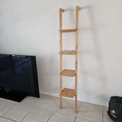 
ladder shelf in perfect condition

