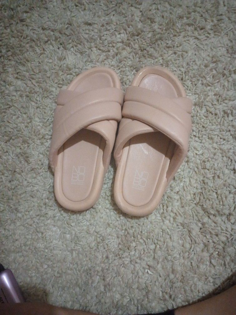 Pink No Boundaries Slippers Size 9