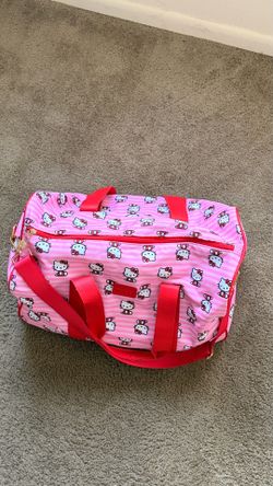 HELLO KITTY DUFFLE BAG WITH WHEELS