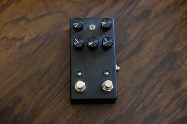 JHS Lucky Cat Delay Pedal 