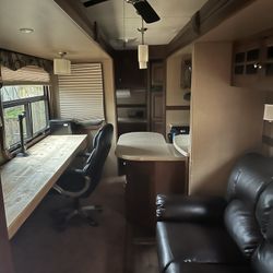 2014 Dutchmen Denali 5th Wheel