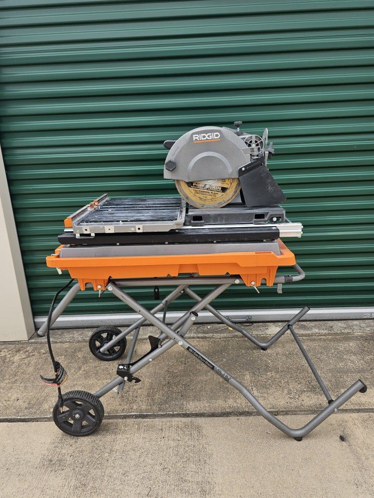 RIDGID 15 Amp 10 in. Wet Tile Saw with Portable Stand
