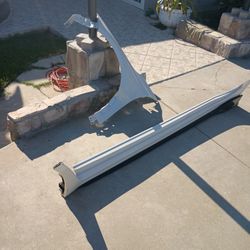 2023 Left Fender & Rocket Molding 