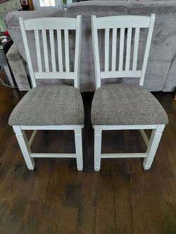 2 Bar Height Stools