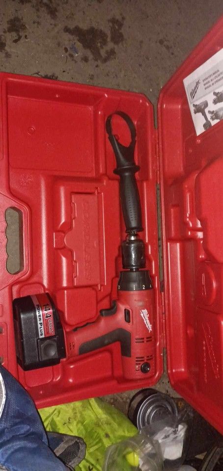 Milwaukee Impact Drill 14.4v