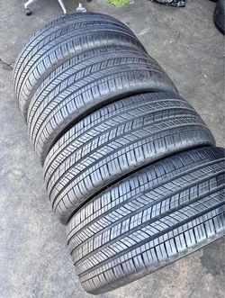 245/50r20 Michelin tires con 80% de Vida las 4