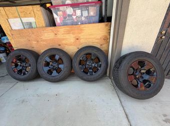Rims and Tire Wheels For Trucks SEND OFFER