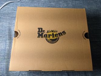 New Dr. Martens 8053 4i Quad Arc Platform shoes in Dark Brown Crazy Horse