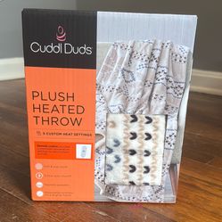 Cuddl Duds Plush Heated Throw