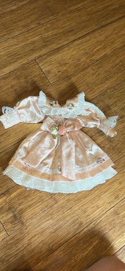 Doll dress