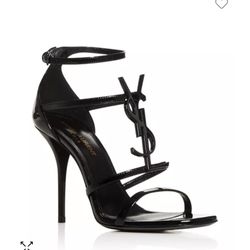 YSL CASSANDRA HEELS SIZE 40.5